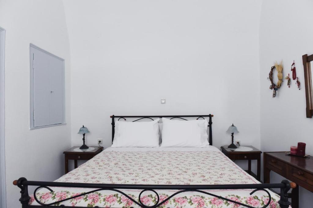 Calderimi Traditional Houses Фира Екстериор снимка