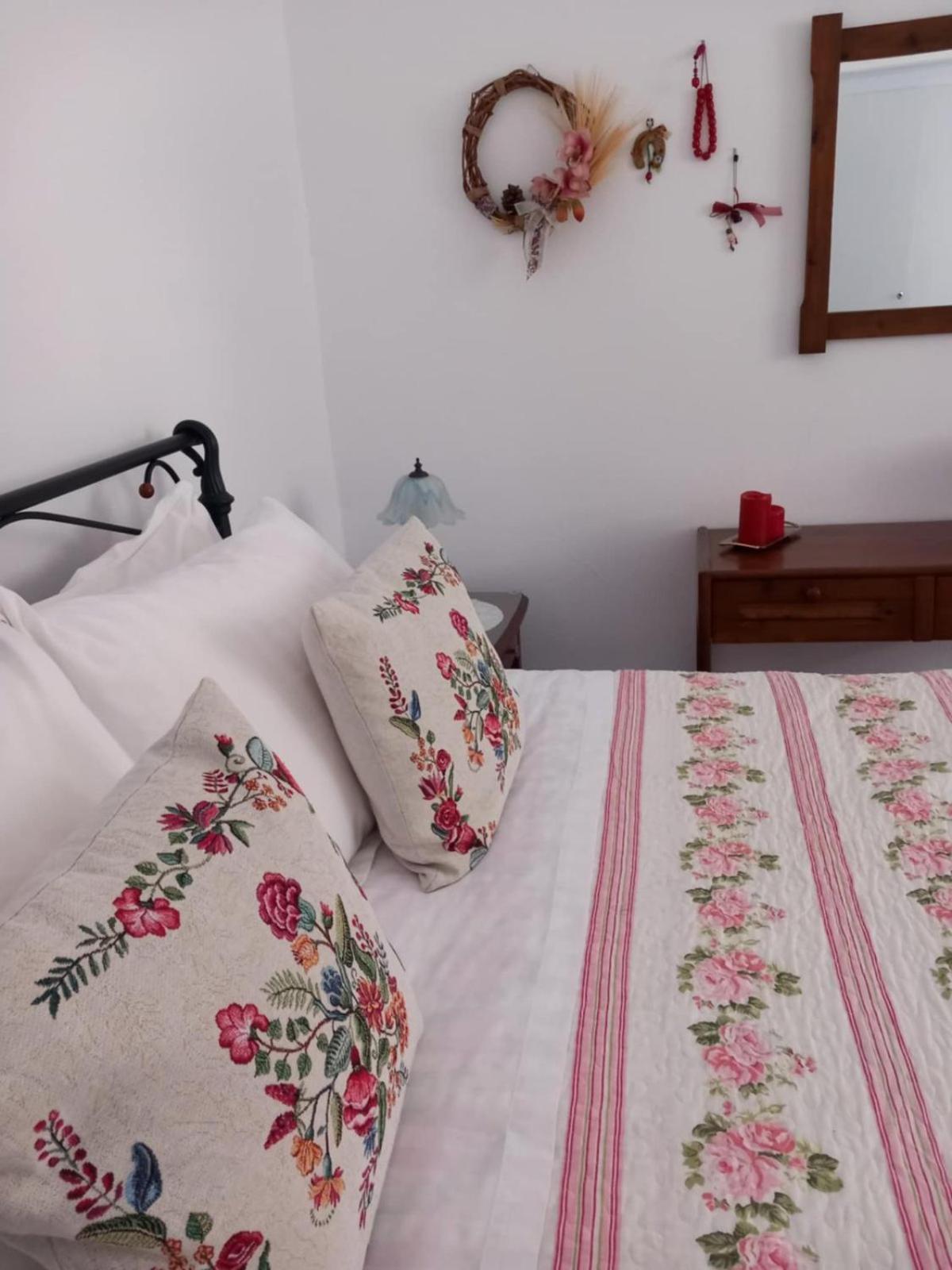 Calderimi Traditional Houses Фира Екстериор снимка